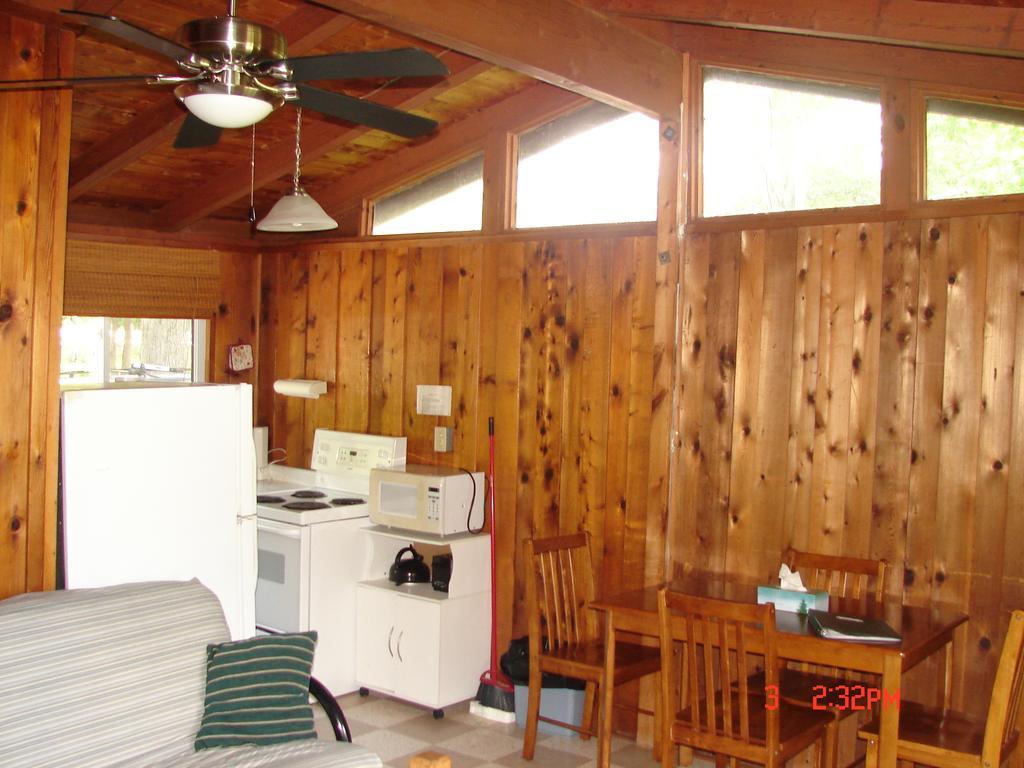 Sunnylea Resort Port Severn Exterior photo